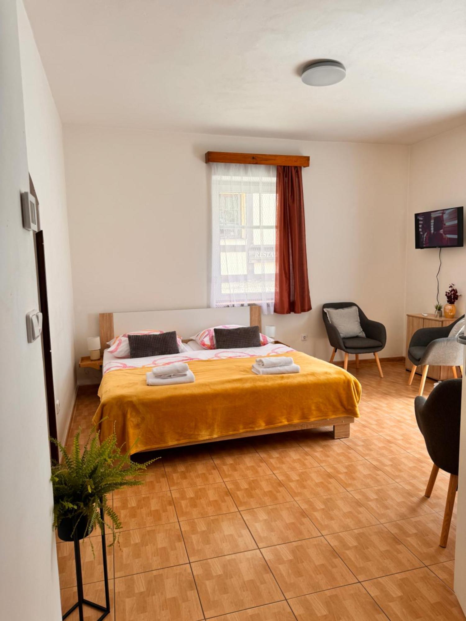 Hrensko 27 Apartmany Екстериор снимка