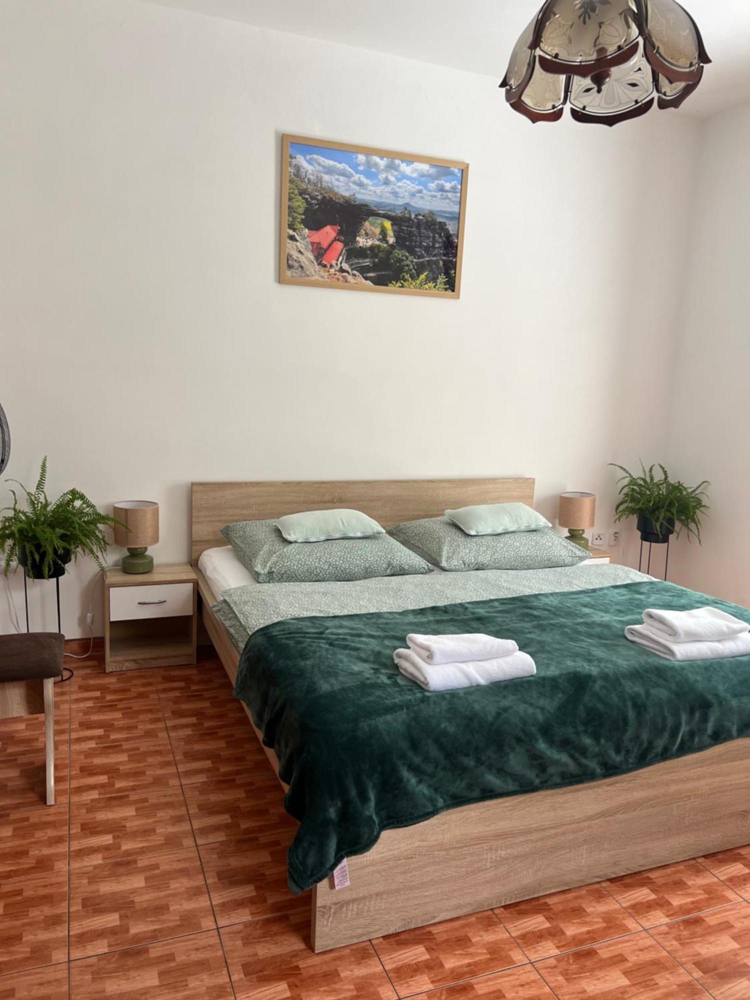 Hrensko 27 Apartmany Екстериор снимка